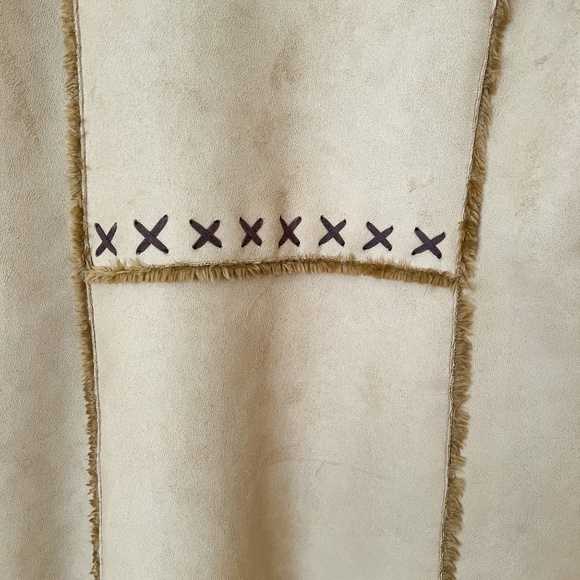 Women's Tan Faux Fur Trim Coat - Picture 7 of 13